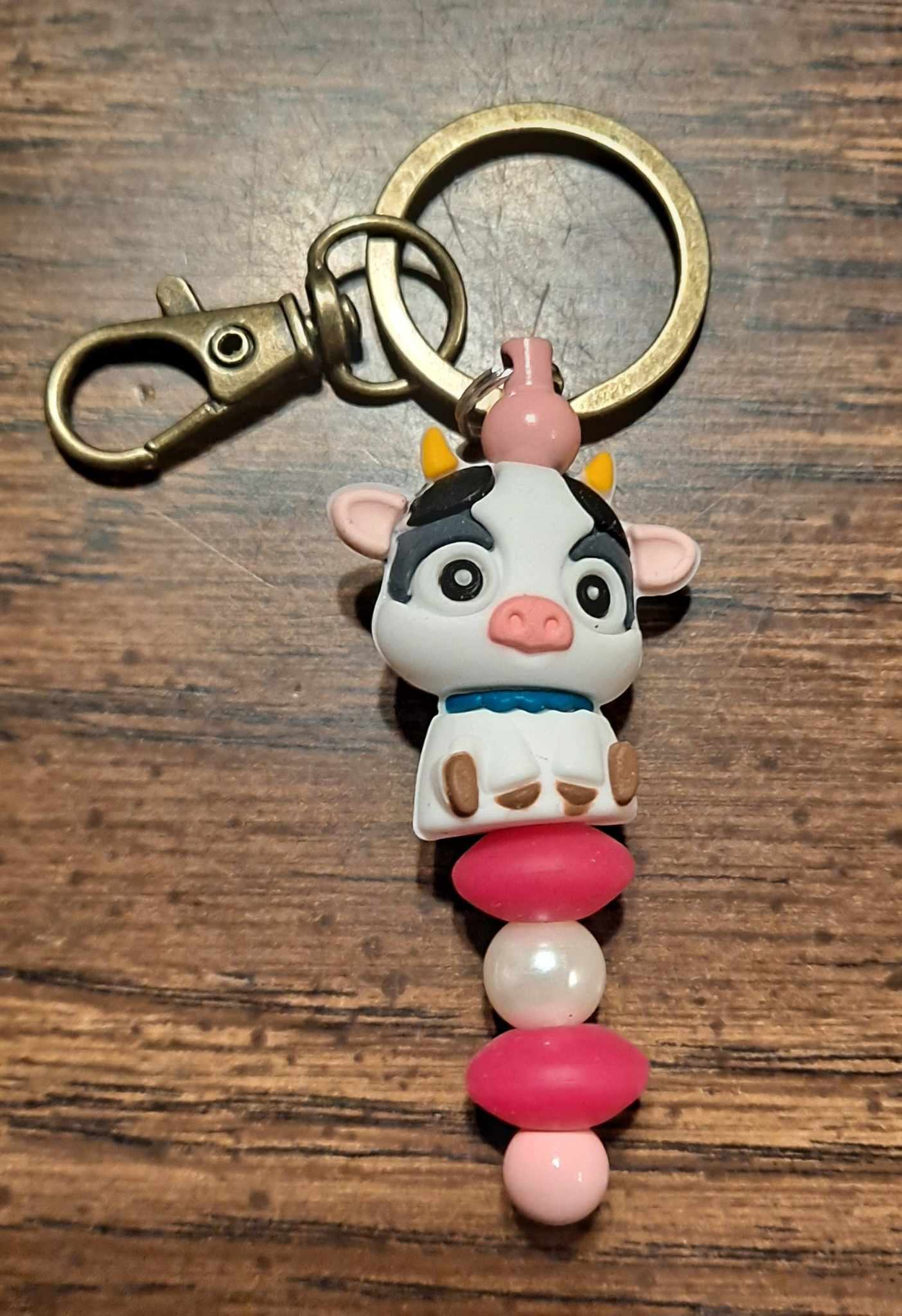3D cow focal pink beads keychain