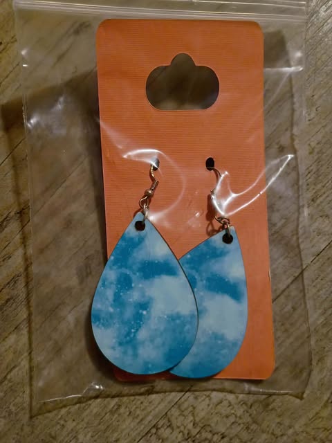 Teardrop #104