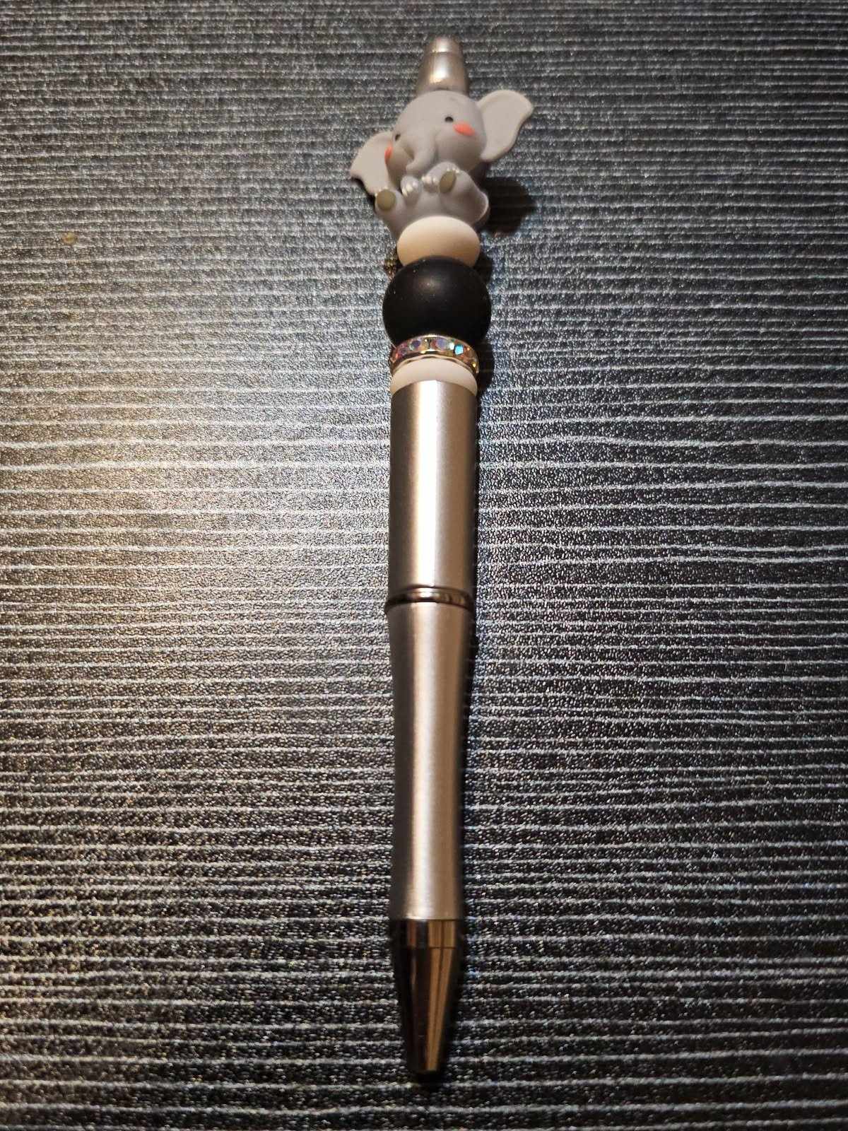 3D Elephant focal gray pen white beads